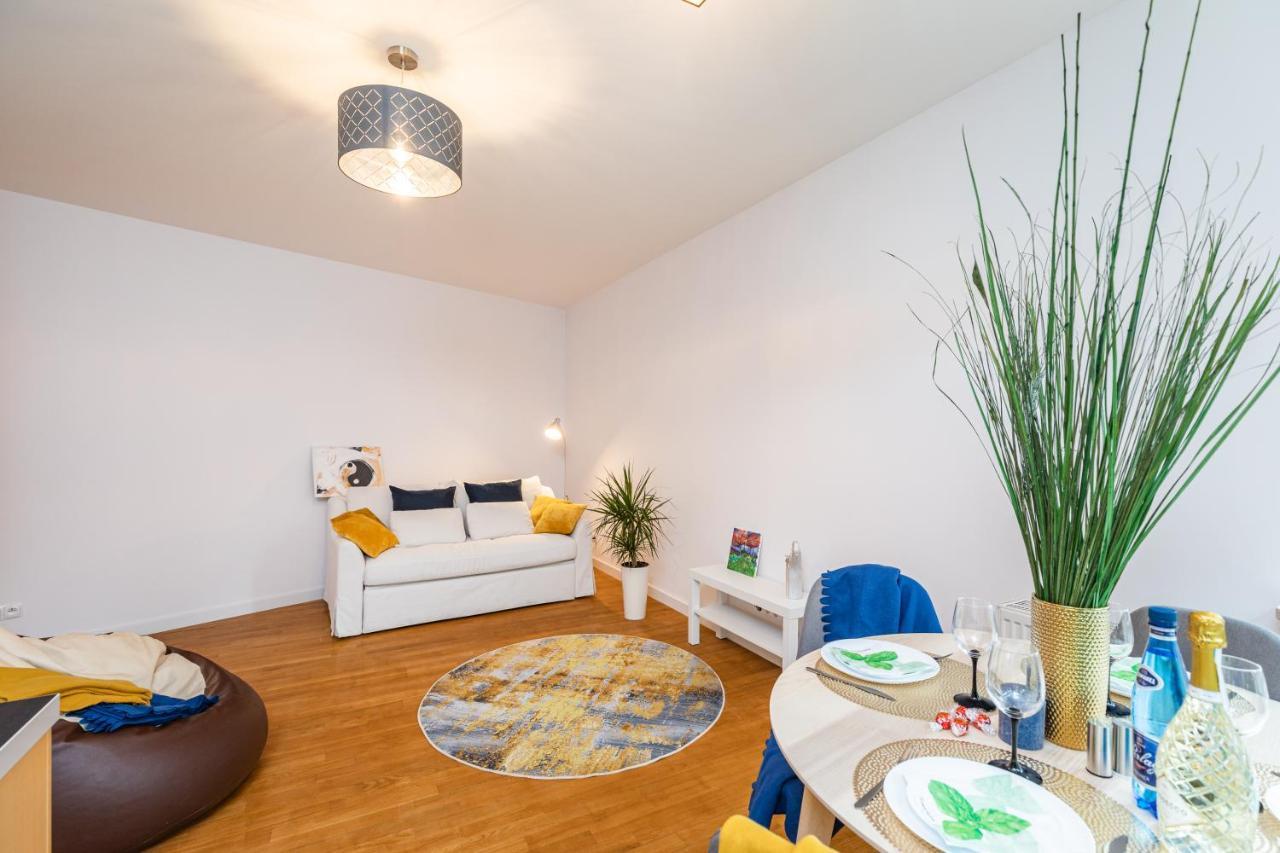Superapart Wilanowska 7, "Pet-Friendly With Elevator & Parking" Varsóvia Exterior foto