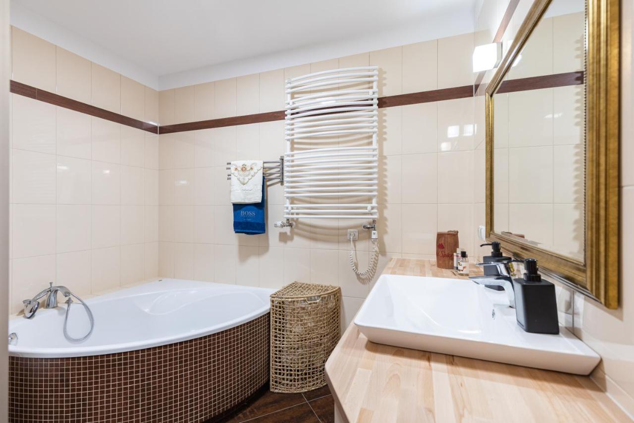 Superapart Wilanowska 7, "Pet-Friendly With Elevator & Parking" Varsóvia Exterior foto